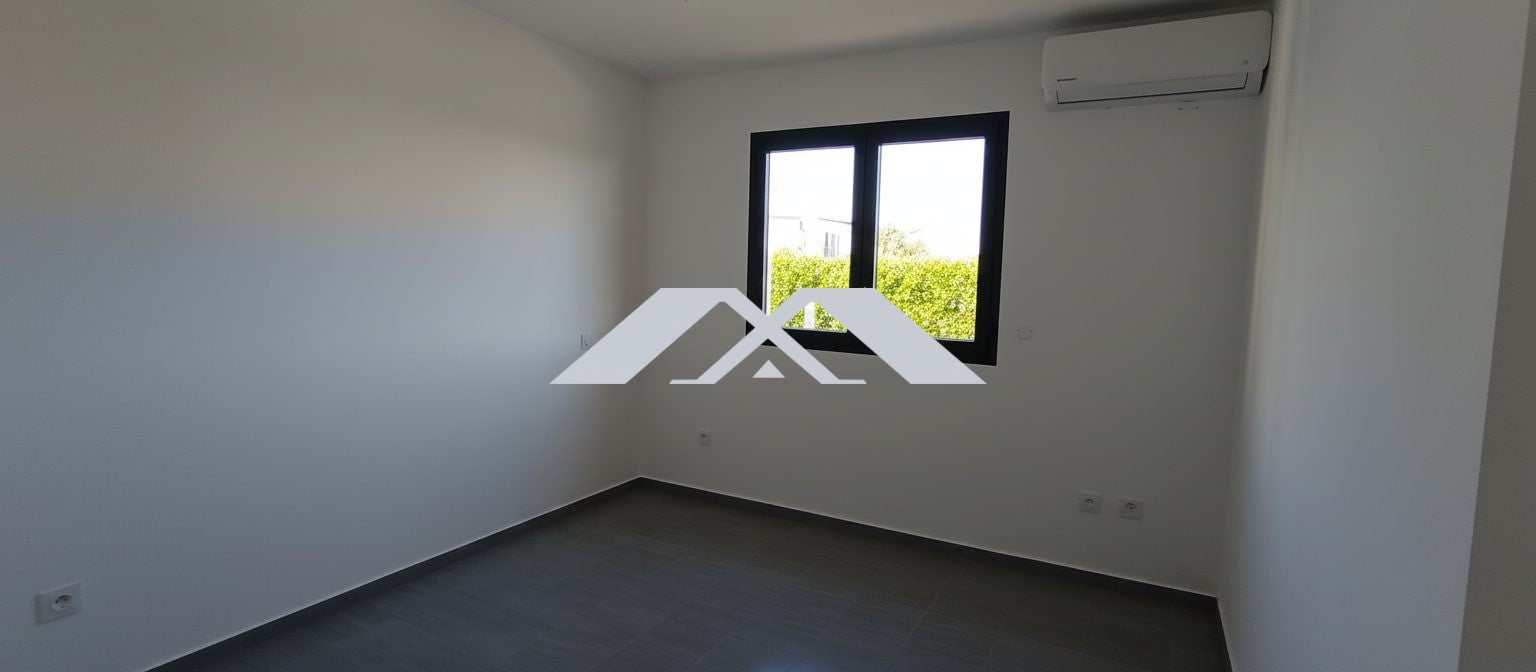 House N 2 in Saint-Pierre