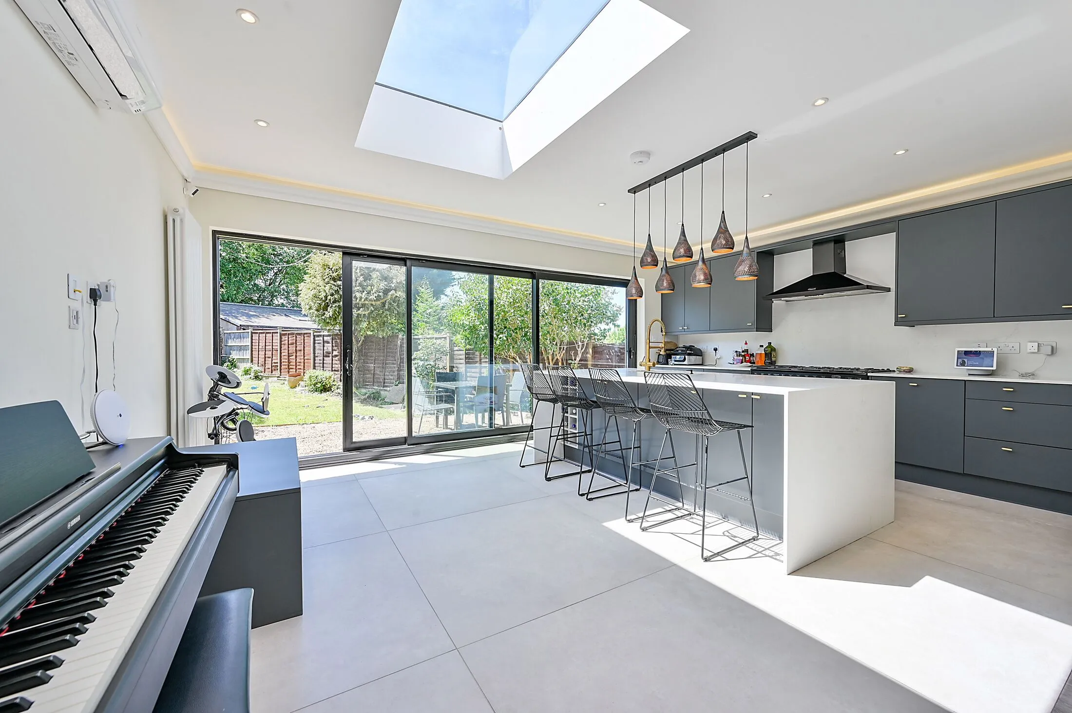 House Mulgrave Road in Greater London