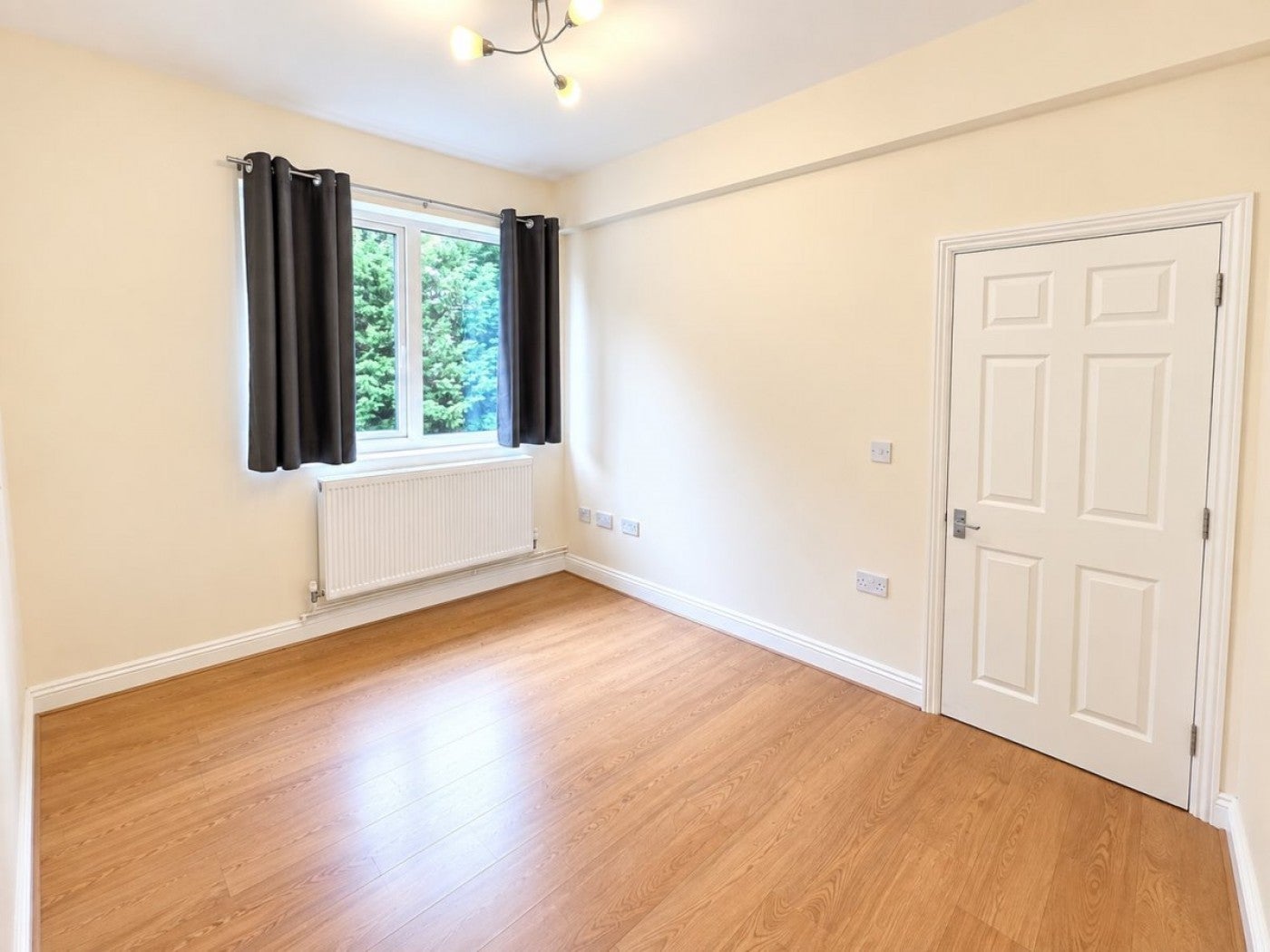 Flat Manor Road in Rotherham