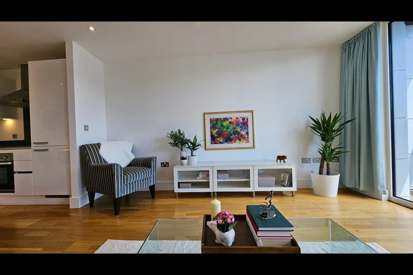 Flat Dreadnought Walk in Greater London