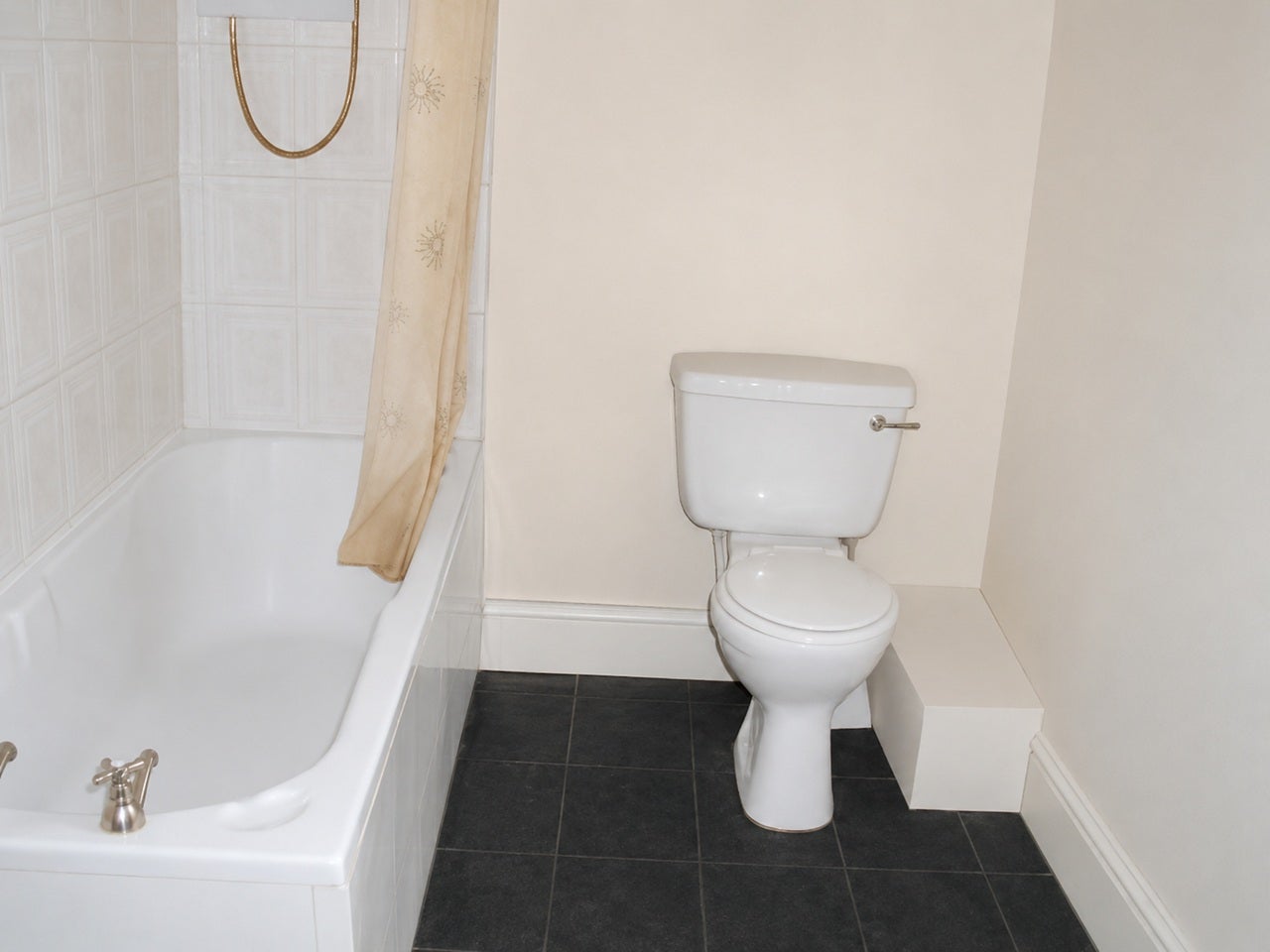 Flat Woodborough Road in Nottingham