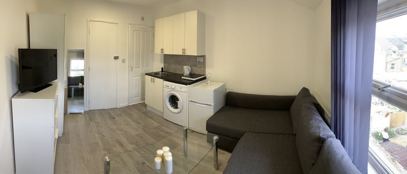 Flat Bell Foundry Close in Greater London