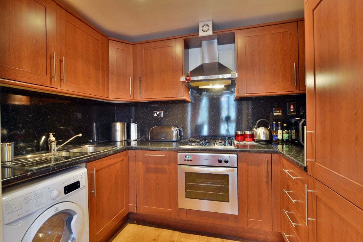 Flat Finchley Road in Greater London