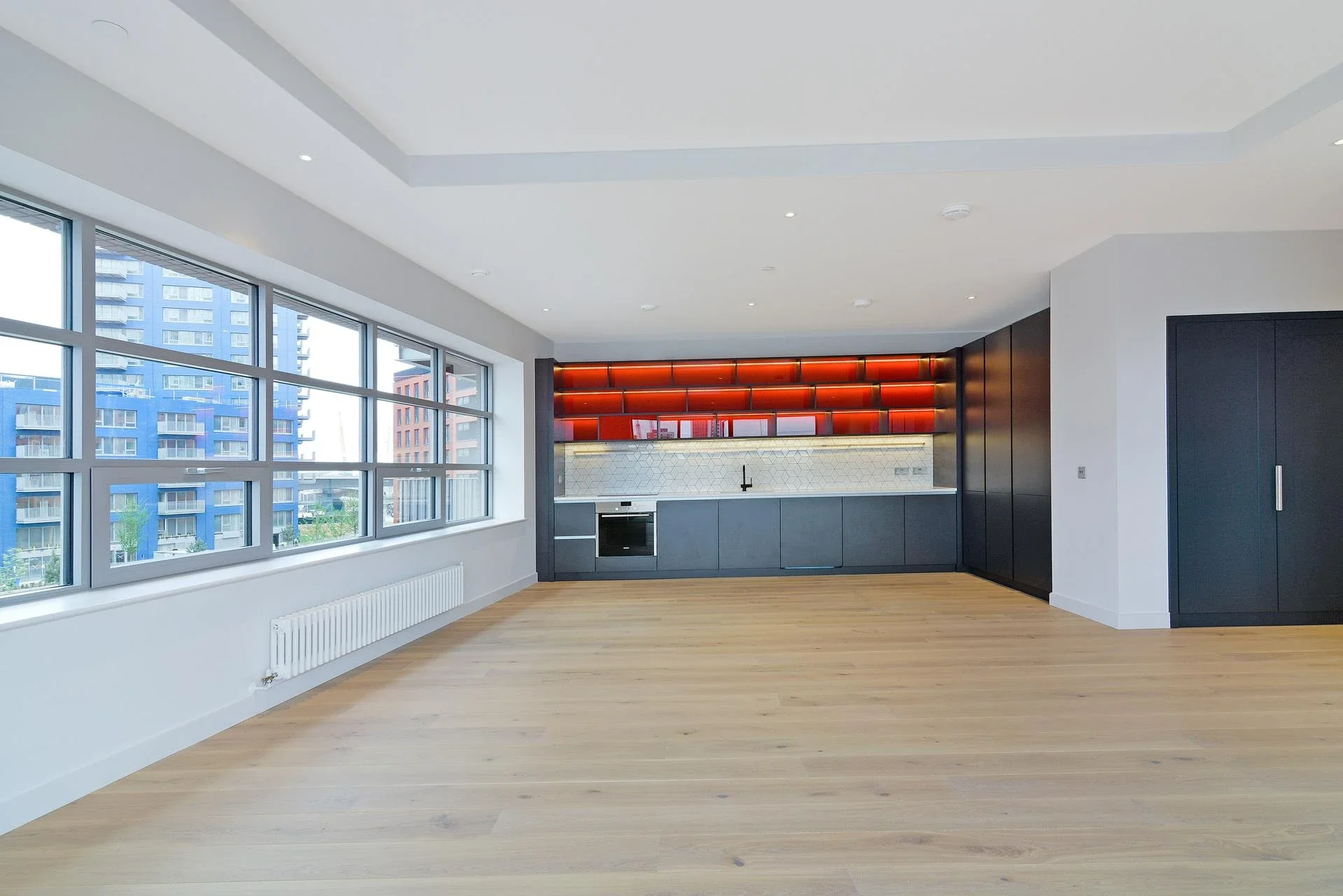 Flat Hope Street in Greater London