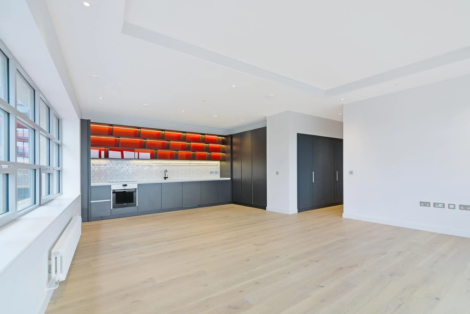 Flat Hope Street in Greater London