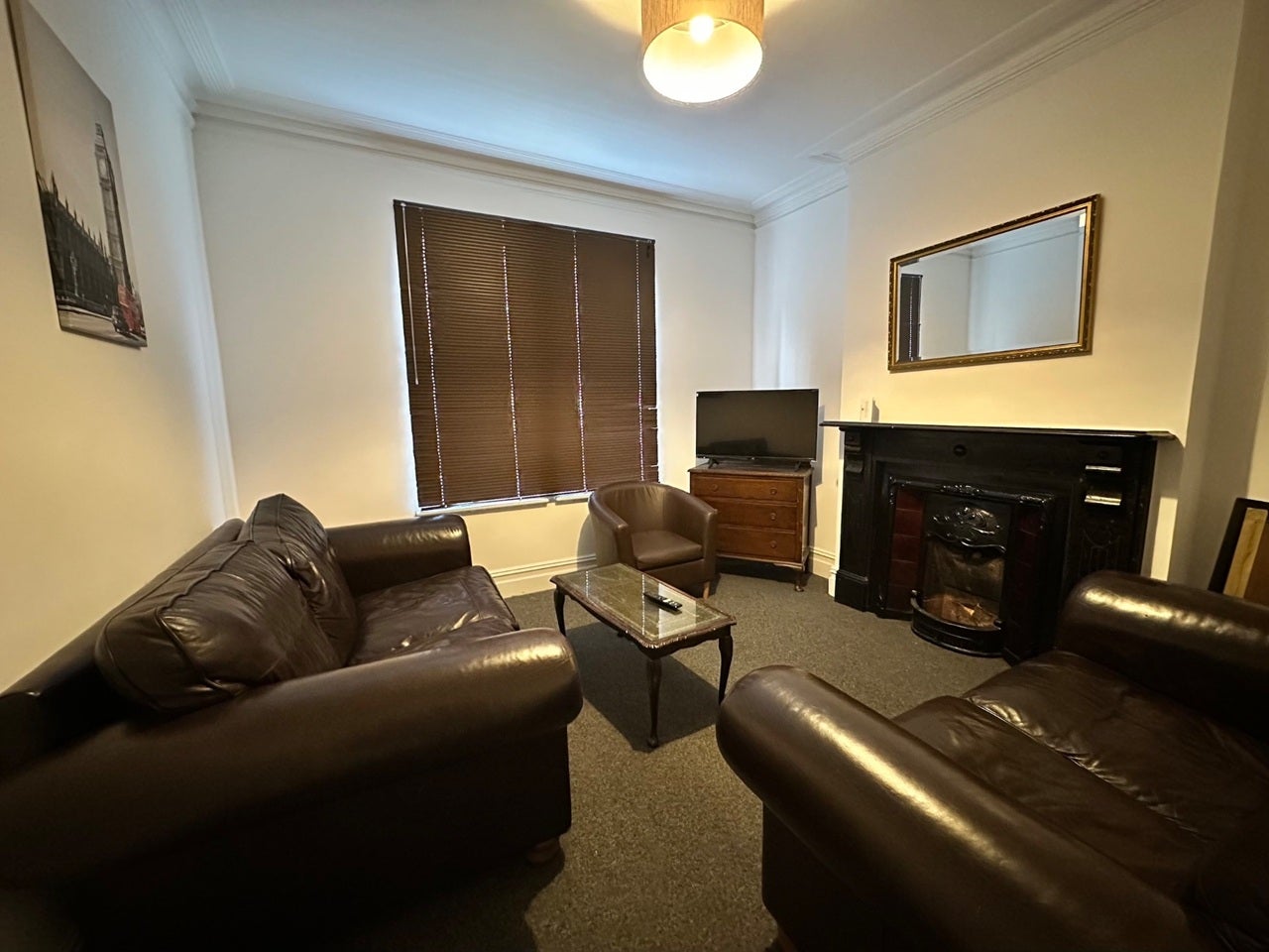Room Milton Street in Derby