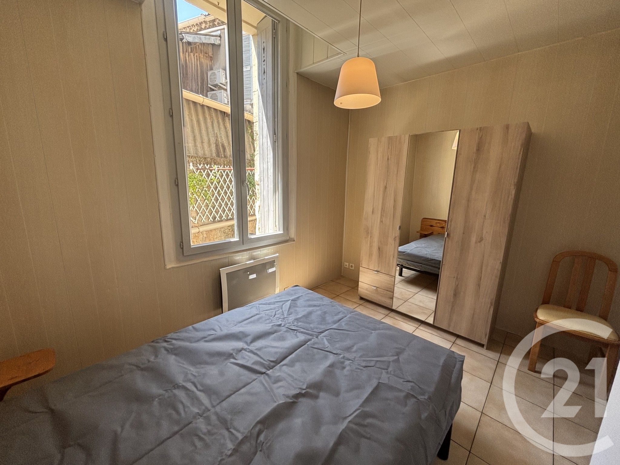 Appartement Rue de Saint-Gilles à Nîmes