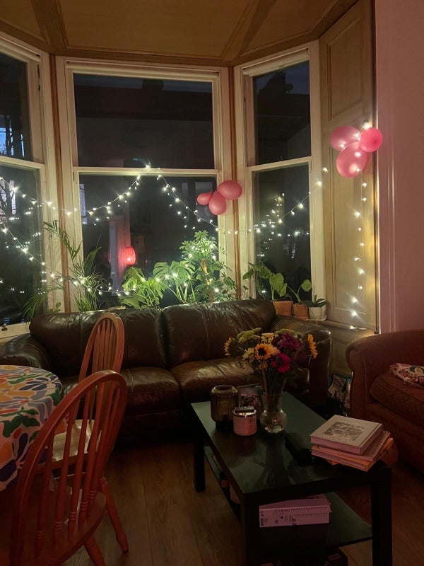 Room Cecil Street in Glasgow