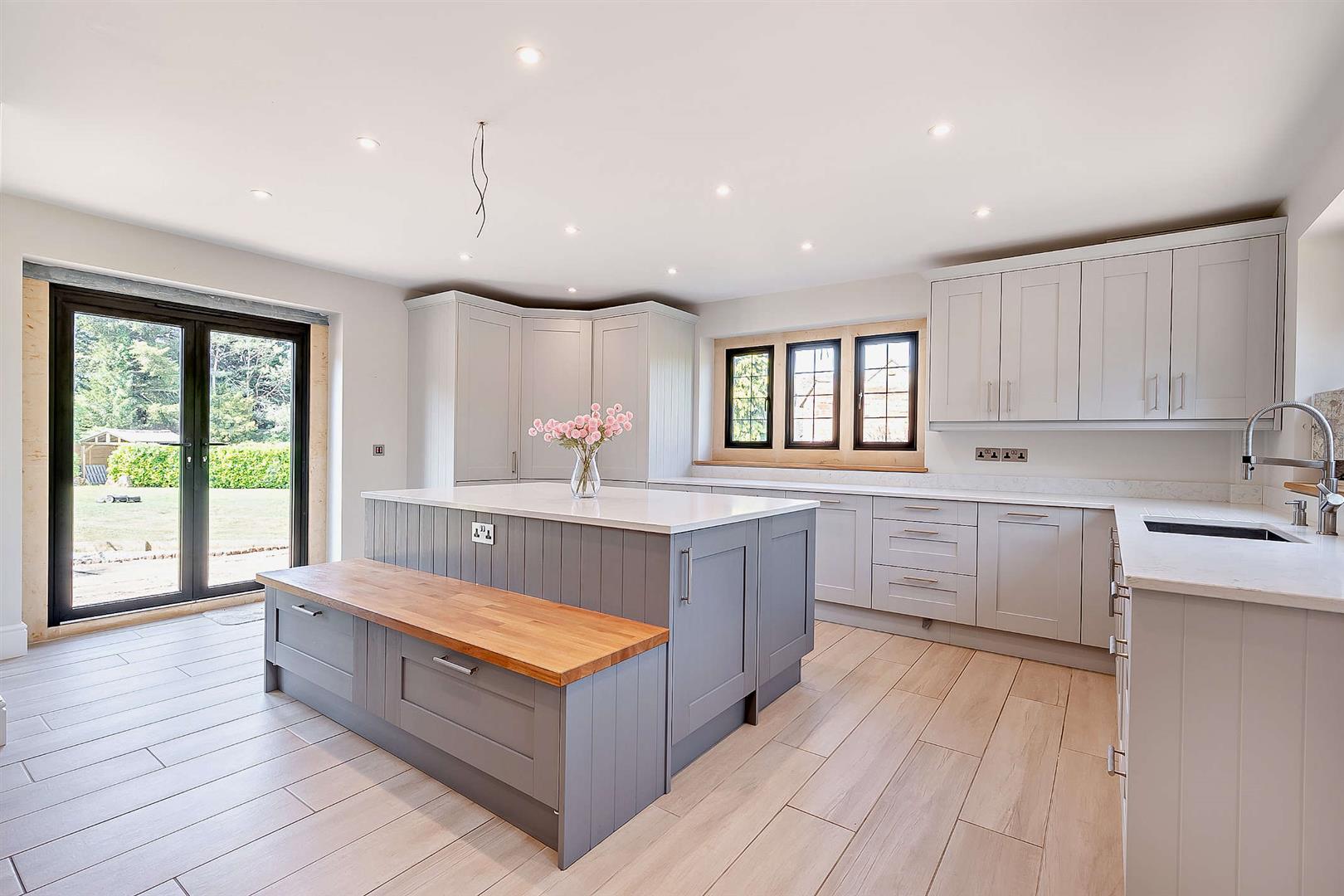 House Lower Green in Wychavon