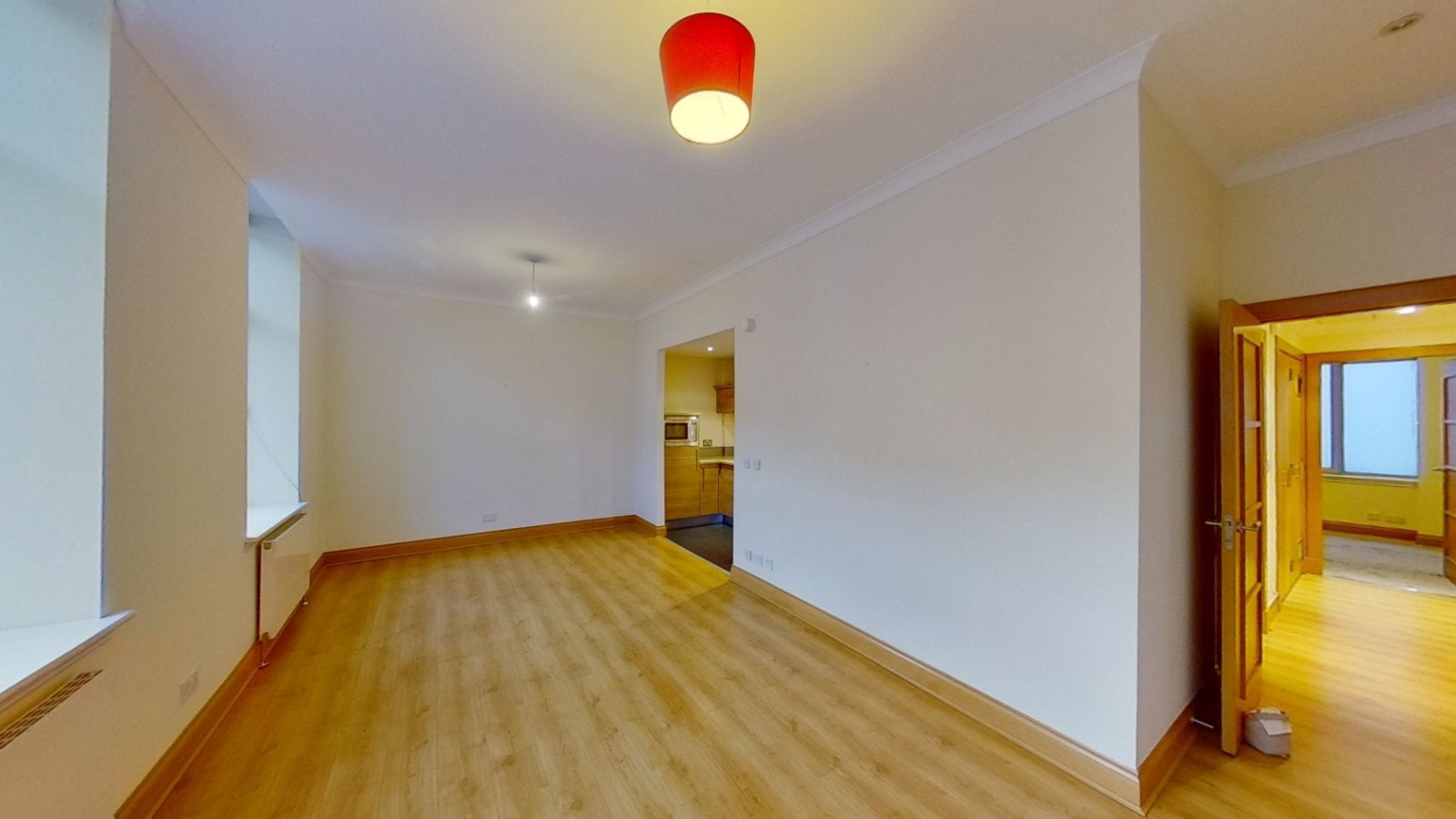Flat Ingram Street in Glasgow