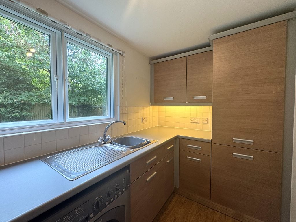 Flat Bassaleg Road in Newport