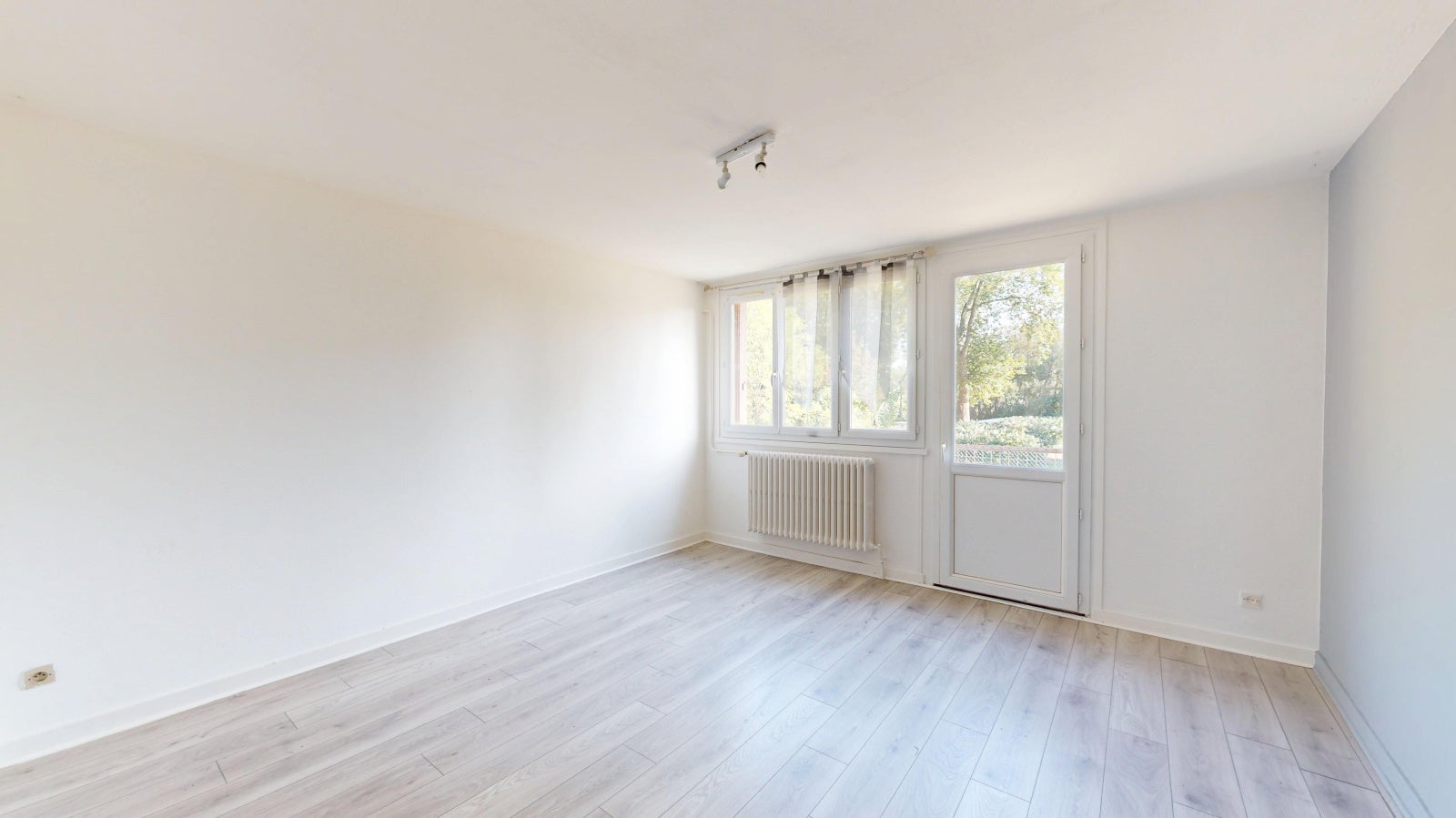 Appartement Avenue de la Gare à Saint-Usage