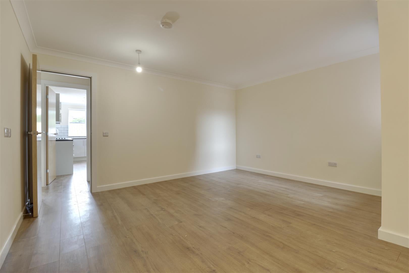 Flat Brockhurst Road in Gosport