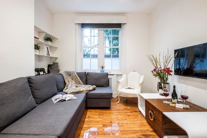 Flat Pater Street in Greater London