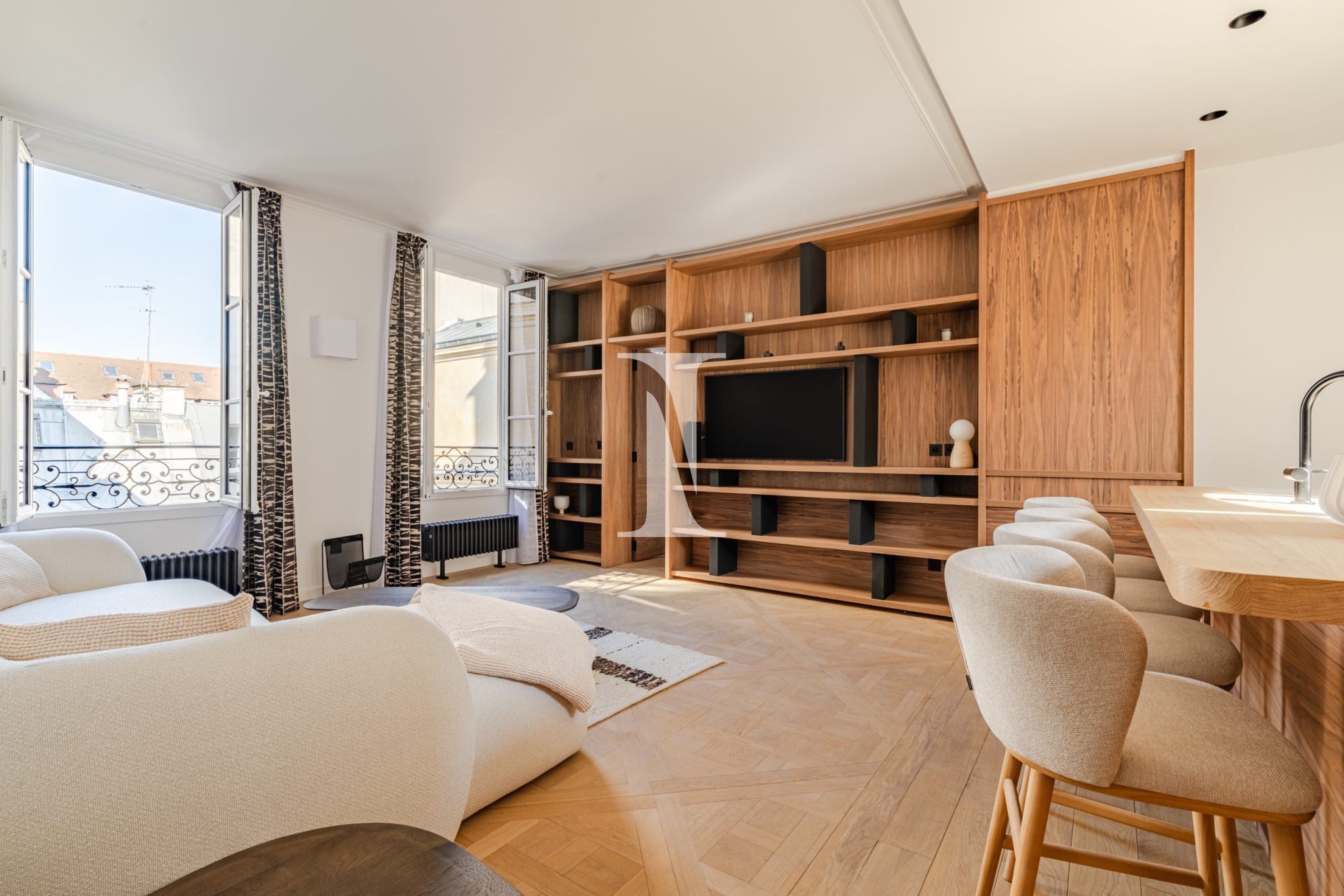 Flat Rue Christine in Paris