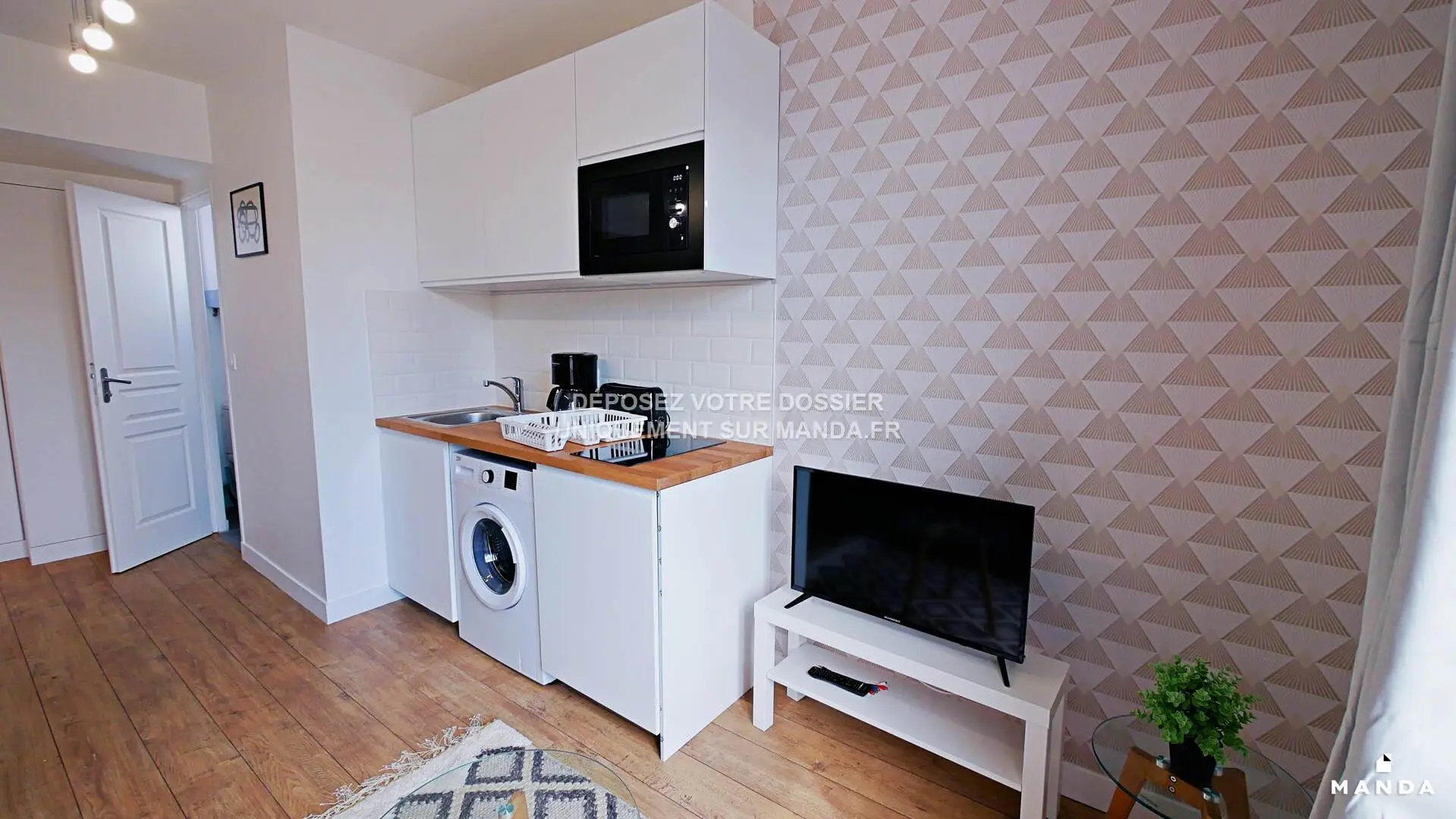 Flat Rue des Fauvelles in Courbevoie