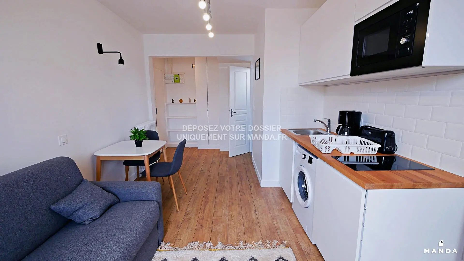 Flat Rue des Fauvelles in Courbevoie