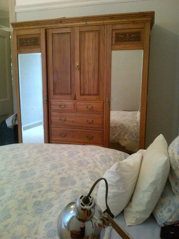 Room Polwarth Street in Glasgow