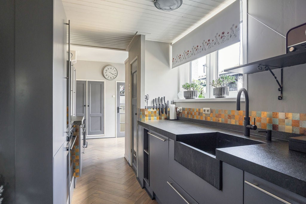 Hoekwoning te koop: Looxmagracht 7, Sneek