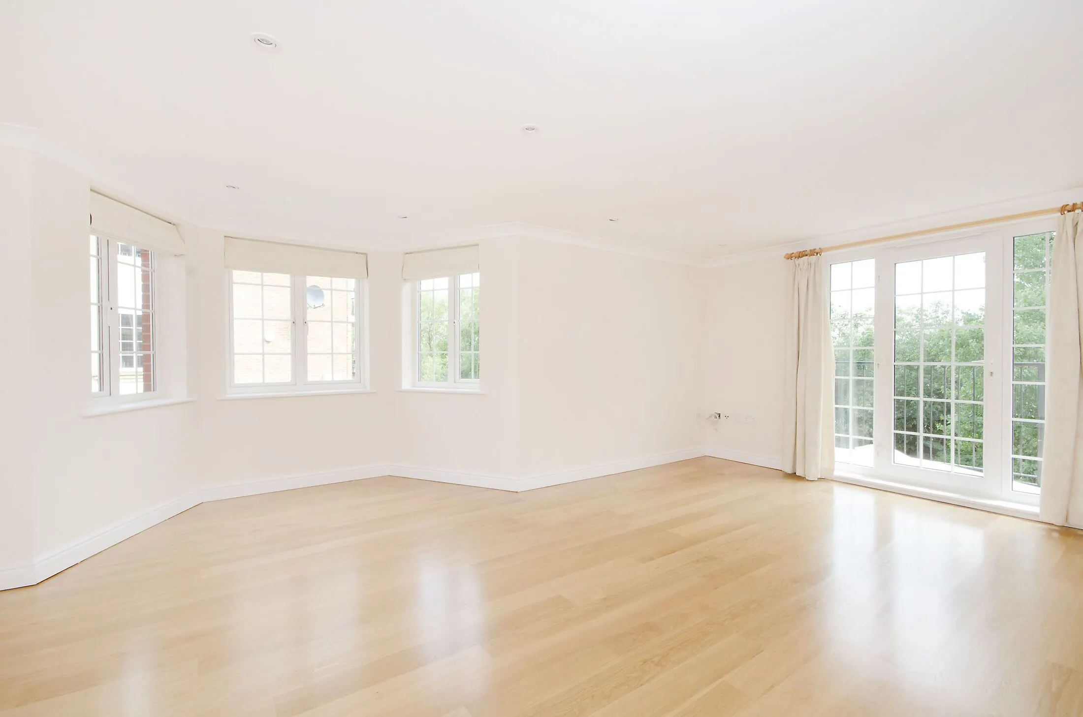 Flat South Road in Greater London