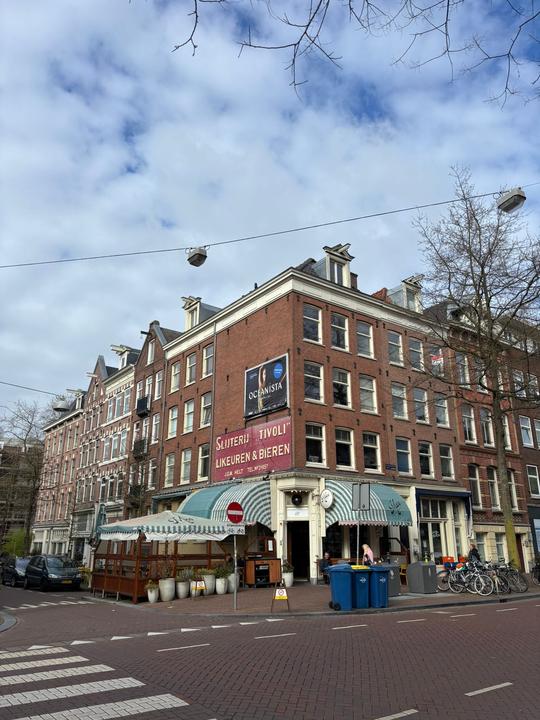 Flat Spaarndammerstraat in Amsterdam