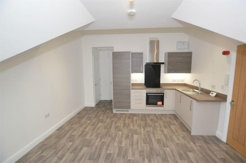 Flat Tom Brown Street in Rugby