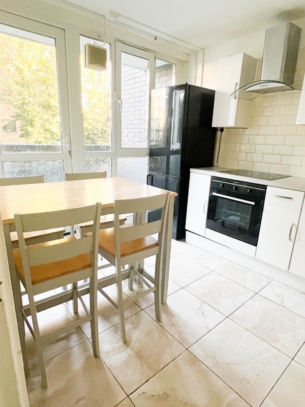 Room Hotspur Street in Greater London