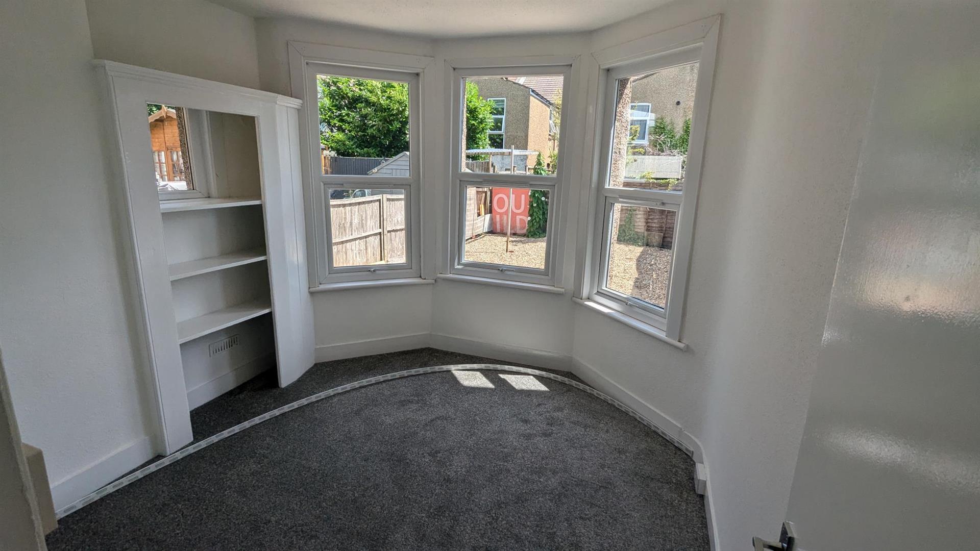 Flat Handsworth Road in Greater London