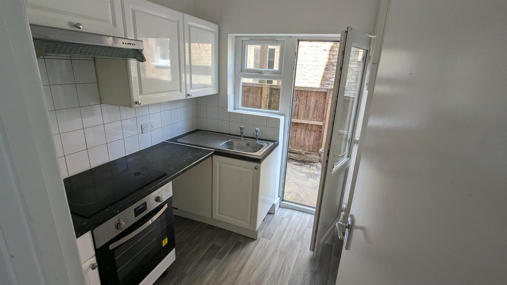 Flat Handsworth Road in Greater London