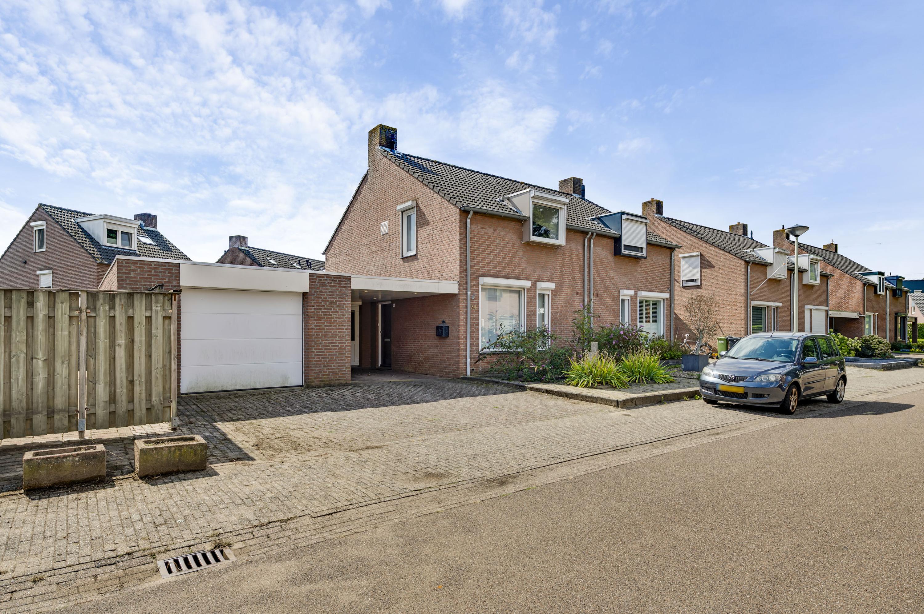 Huis Teskenlaan 54 in Heel
