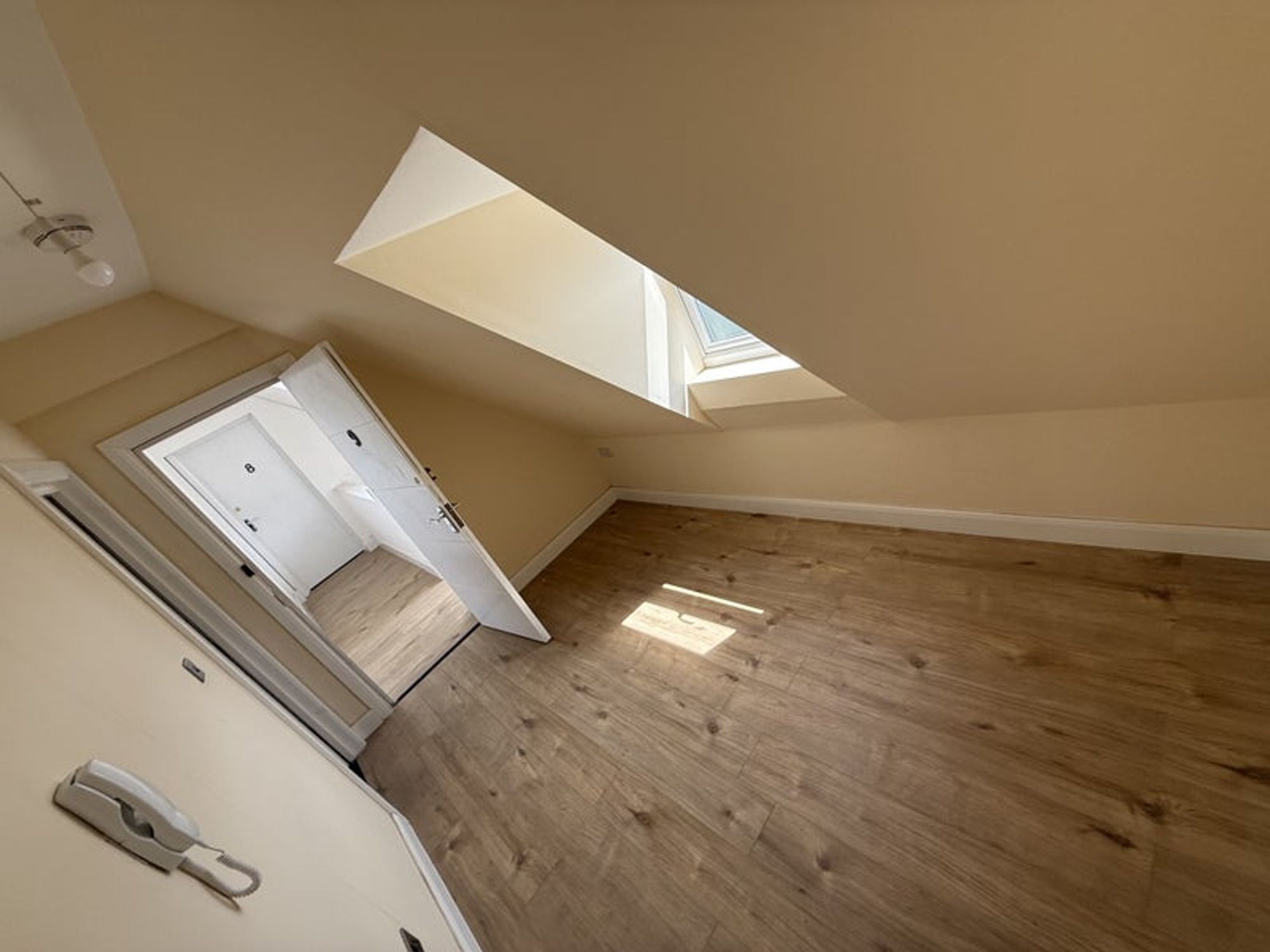 Room High Road Wembley in Greater London