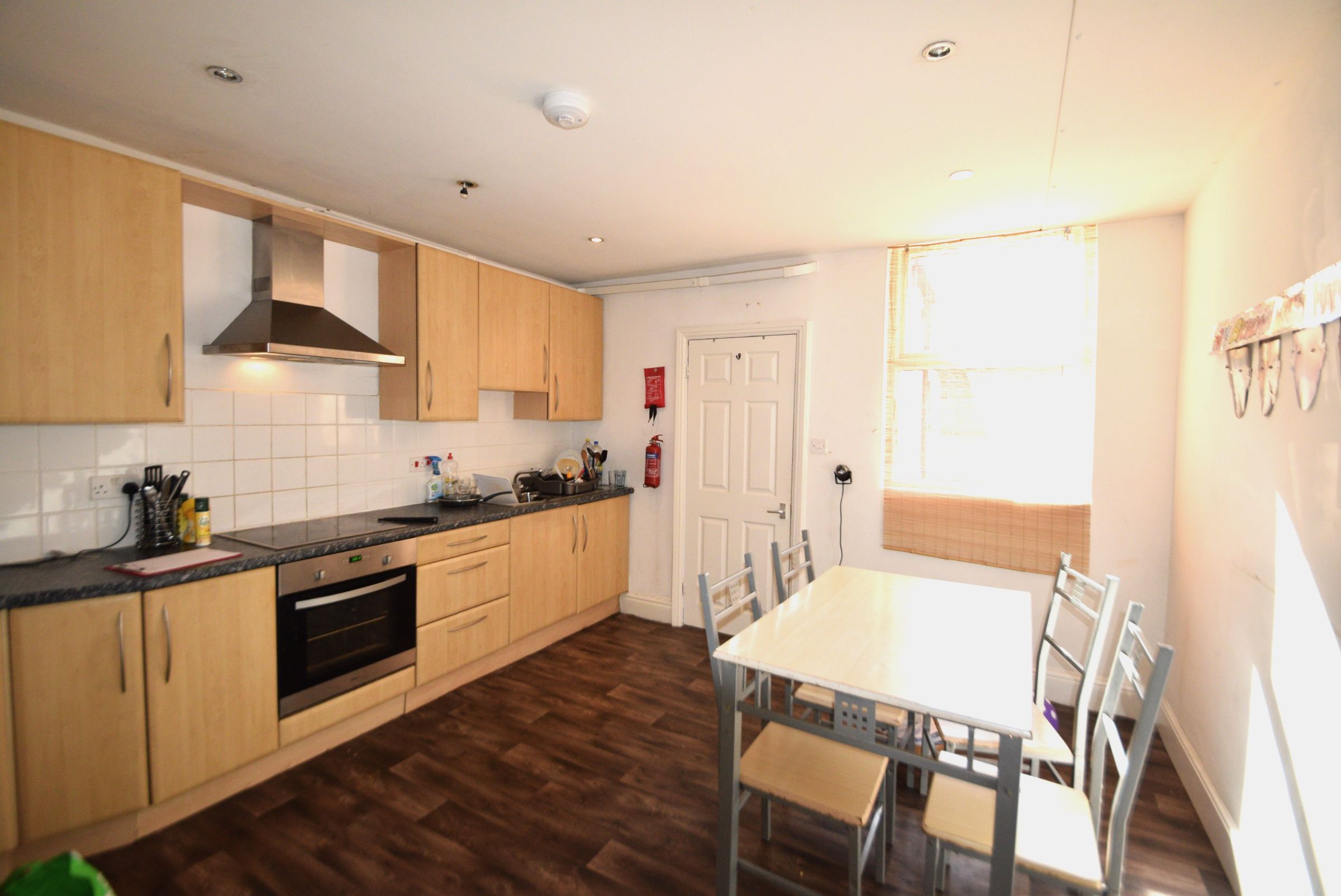 Room Harefield Road in Sheffield