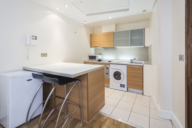 Flat Praed Street in City of Westminster