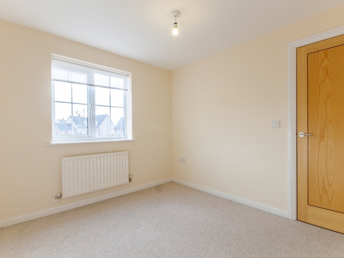House Fieldfare Close in Cherwell District