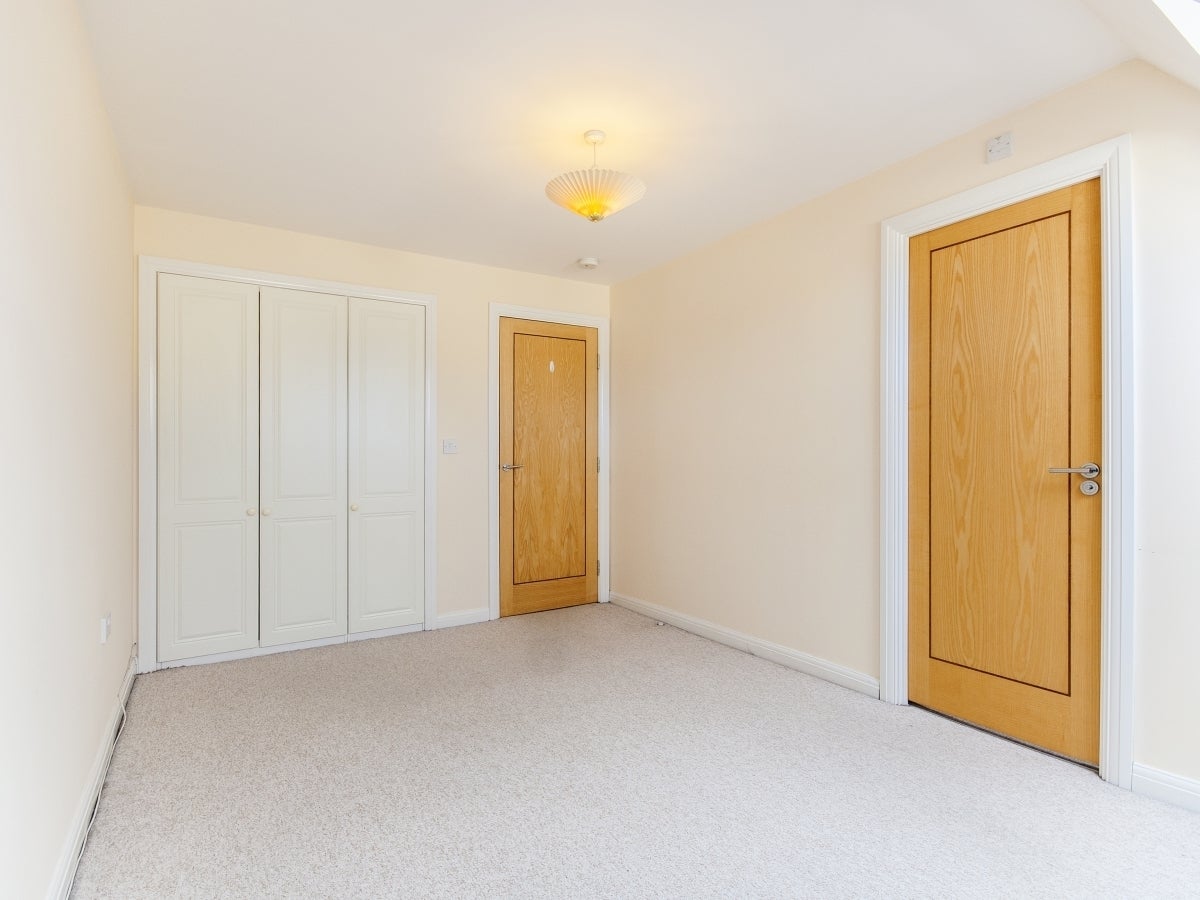 House Fieldfare Close in Cherwell District