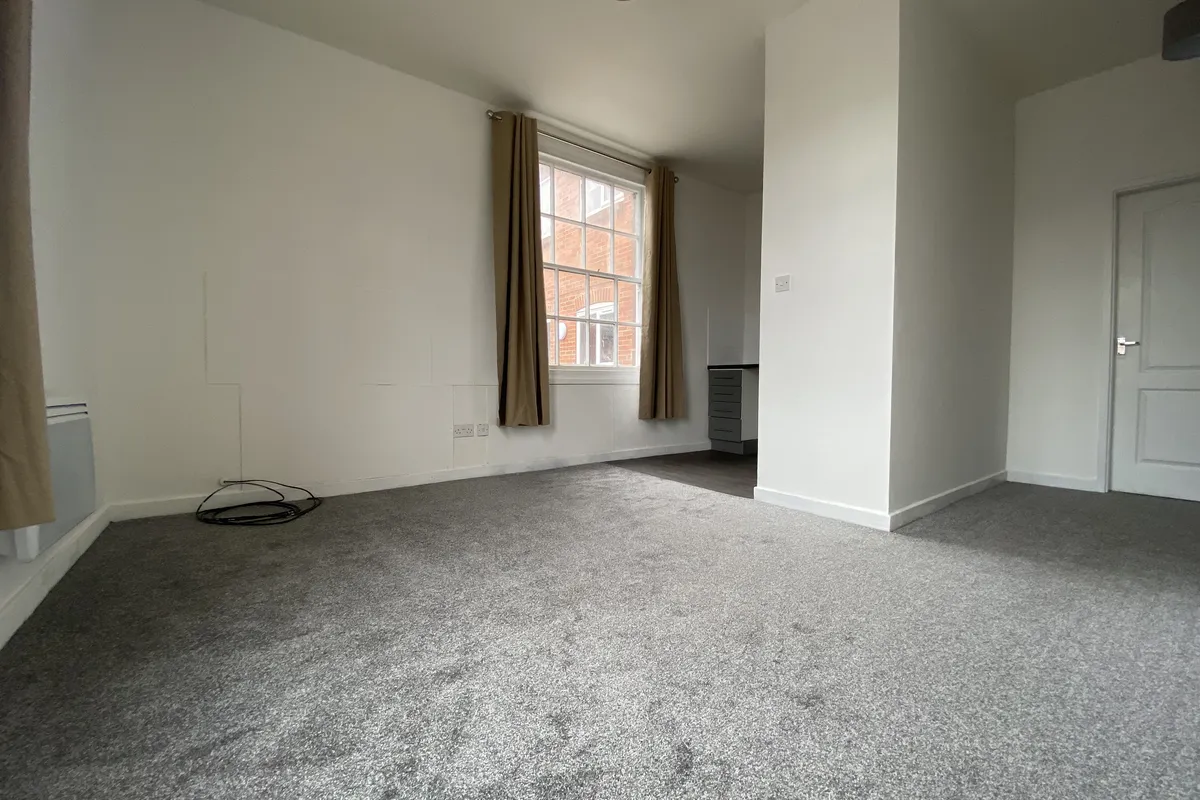 Flat Silver Street in Wyre Forest