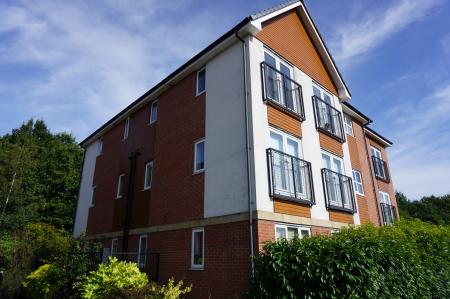 Flat Clearwater Quays in Warrington