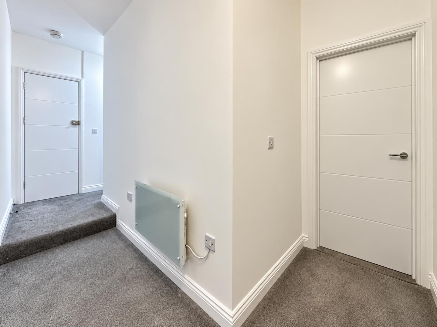 Flat Wolsey Road in Dacorum