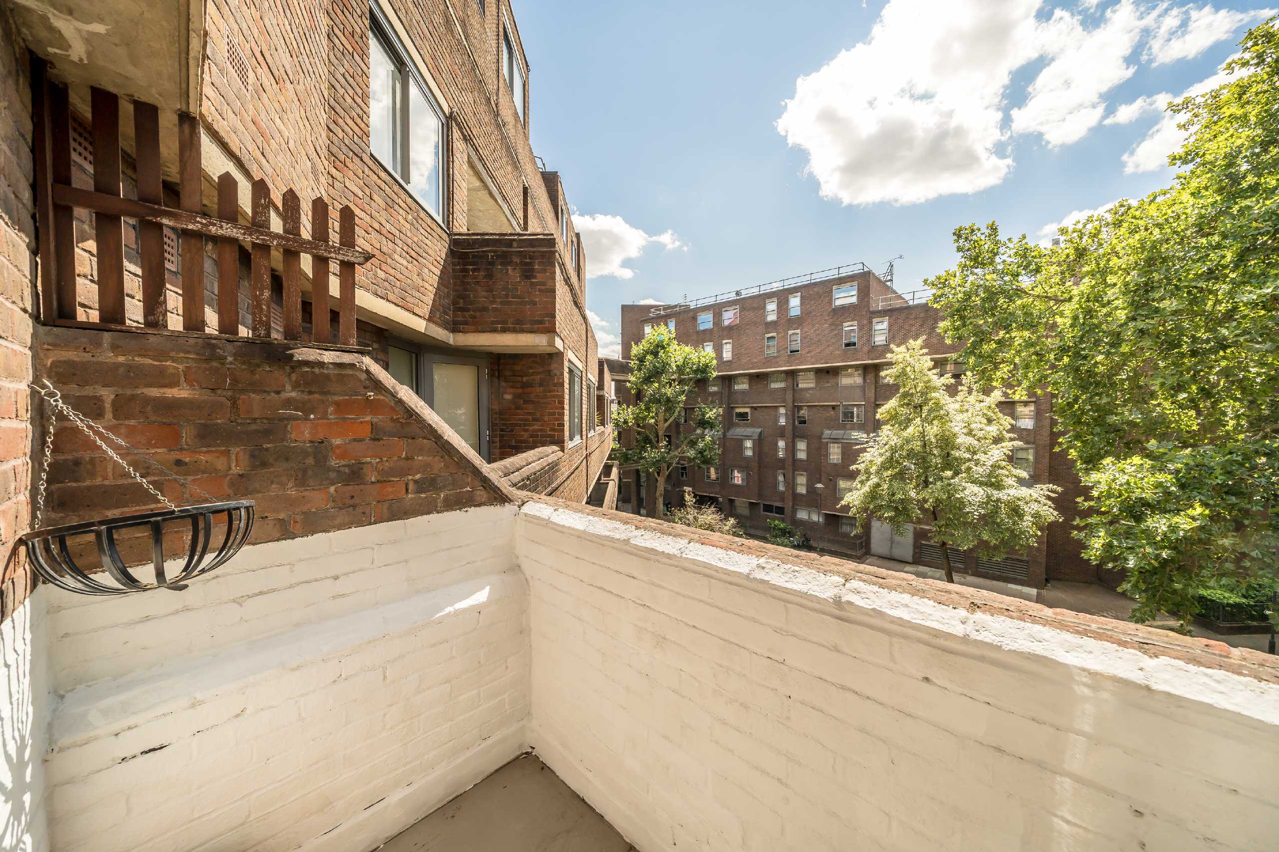 Flat Dartmouth Close in City of Westminster