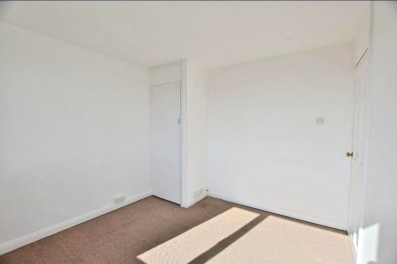 Room Bagnell Road in Bristol