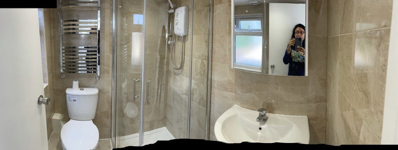 Room Sidmouth Road in Greater London