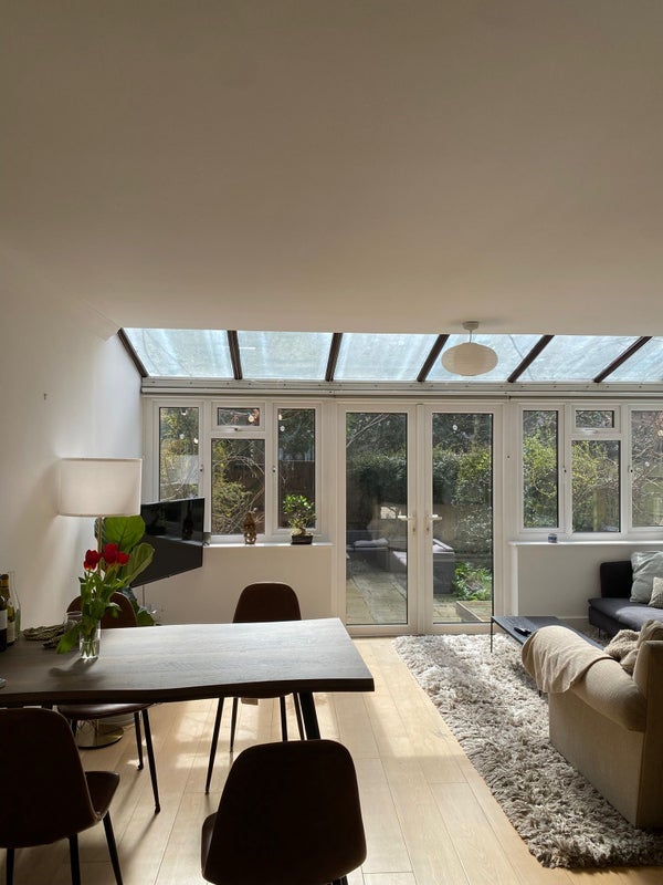 Room Fieldway Crescent in Greater London