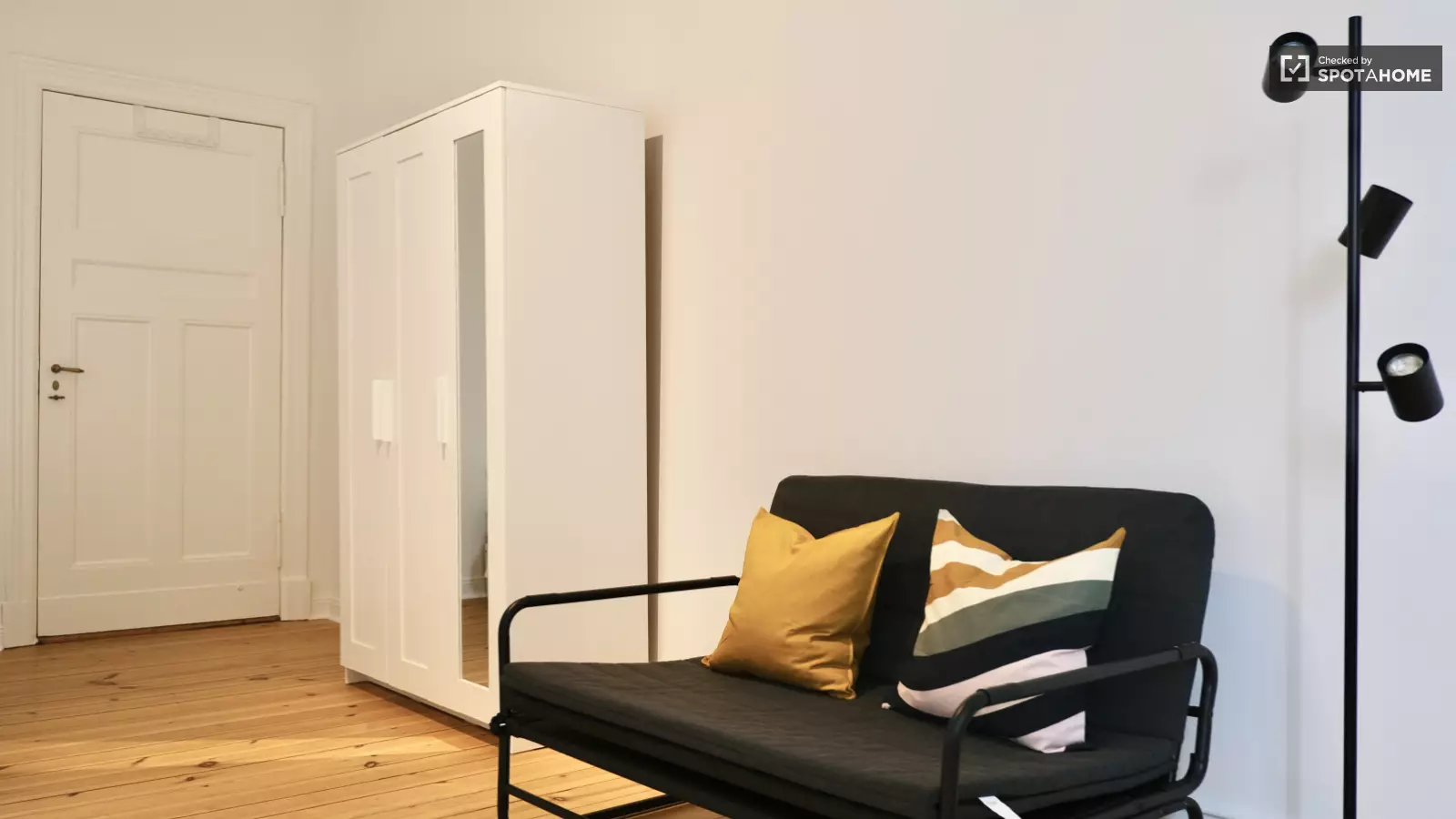 Zimmer Schivelbeiner Straße in Berlin