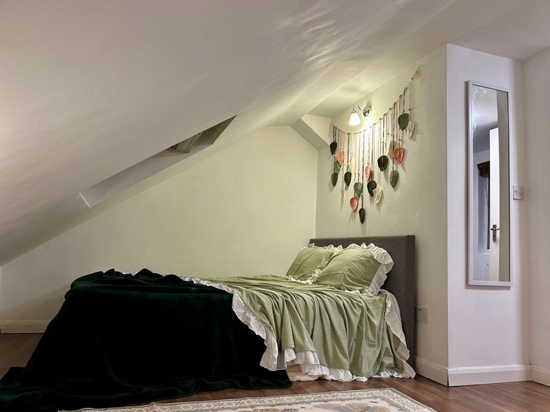 Room Caledon Road in Greater London