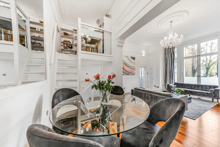 Flat Belsize Park Gardens in Greater London