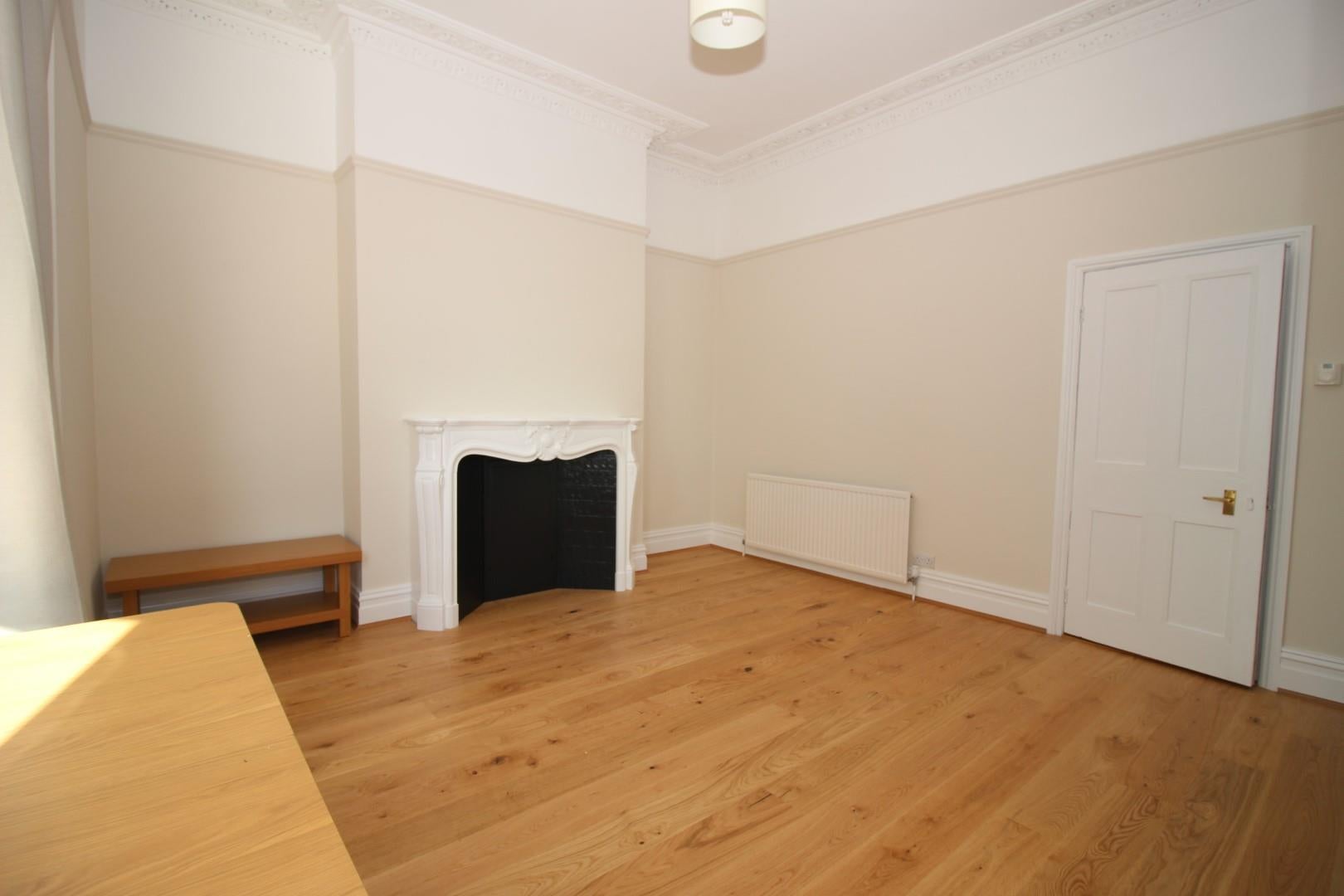 Flat Lansdown Road in Bath