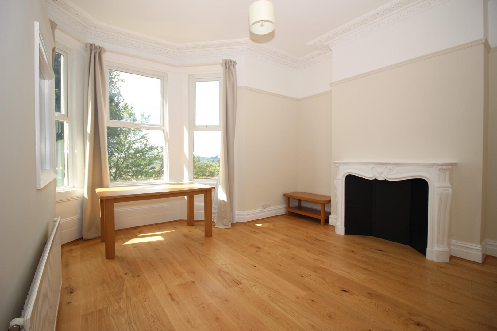 Flat Lansdown Road in Bath