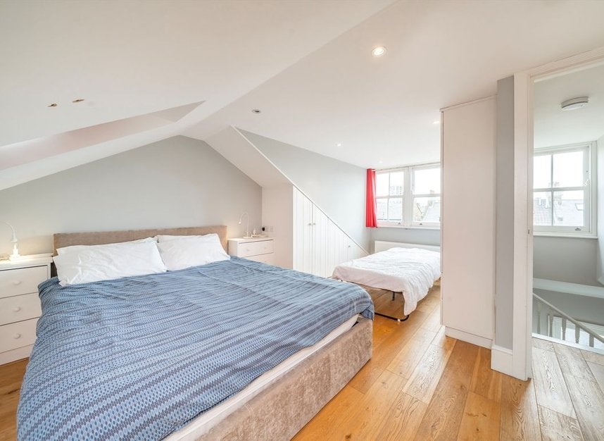 Flat Portnall Road in City of Westminster