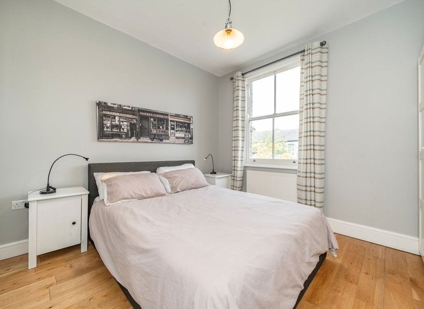 Flat Portnall Road in City of Westminster