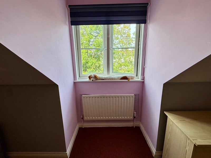 Room Rutlish Road in Greater London